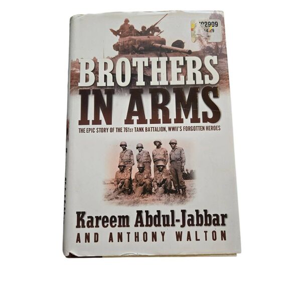 Brothers in arms by Kareem Abdul-Jabbar and Anthony Walton - Broadway books - is - Picture 1 of 11